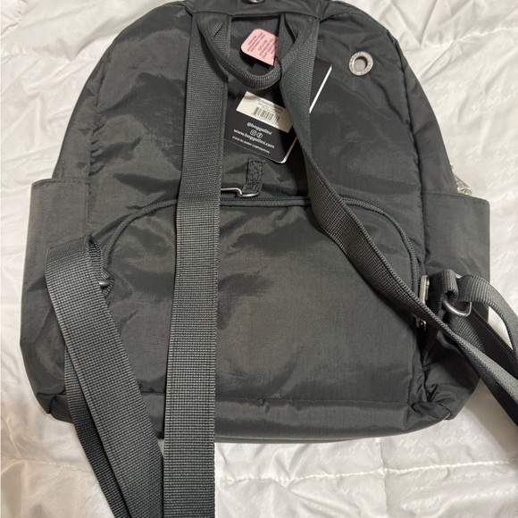 Baggallini Securetex Anti-Theft Getaway Backpack Grey New with Tags - Picture 11 of 11